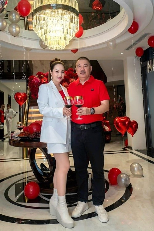 Ngoài căn biệt thự ở TP HCM, dịp Tết Giáp Thìn 2024, Mai Thu Huyền chia sẻ hình ảnh tân gia nhà tại Hà Nội. Ảnh: FB Mai Thu Huyền.