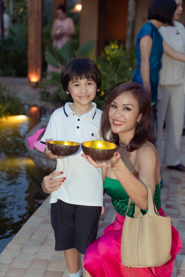 Con trai lai Tây của Phương Mai đáng yêu, kháu khỉnh. Ảnh: FB Phương Mai.