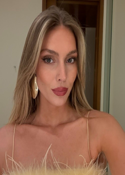 Agathe đoạt giải á hậu 1 Hoa hậu Pháp 2023. Ảnh: Instagram Agathe Cauet.