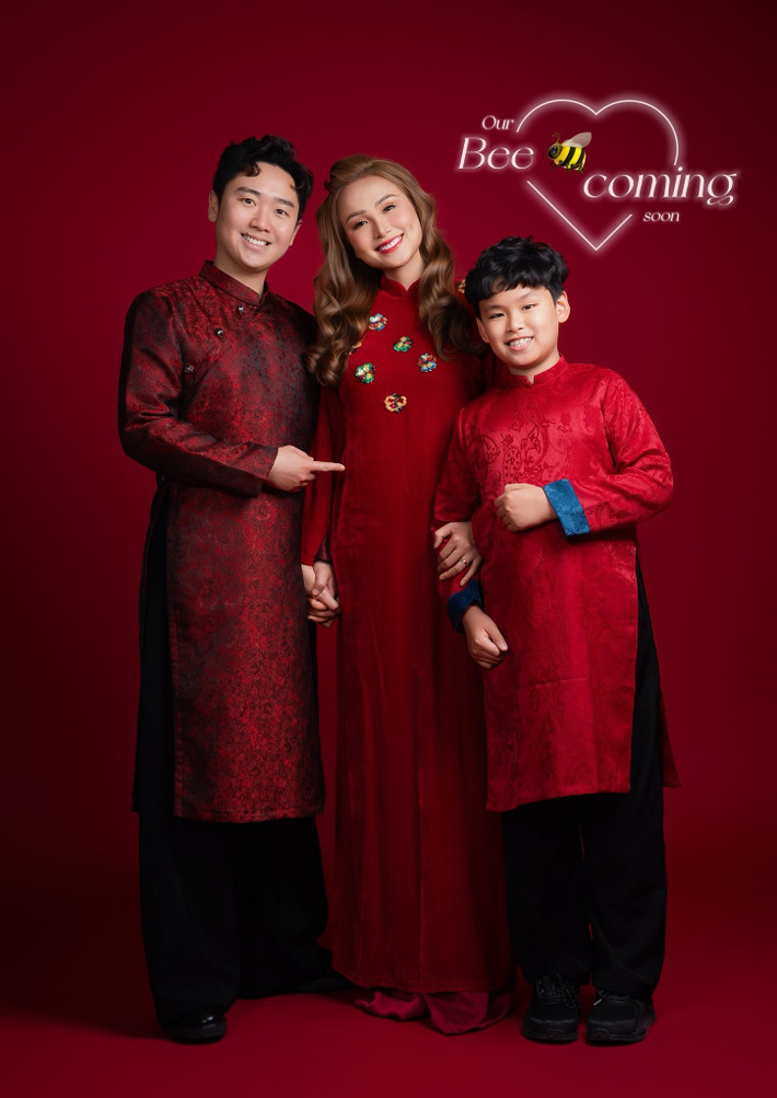 Con trai đầu lòng của Diễm Hương rất mong chờ em chào đời. Ảnh: FB Diễm Hương.