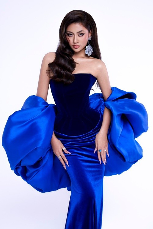 Bùi Xuân Hạnh gợi cảm bội phần so với thời điểm mới giành vương miện. Ảnh: FB Xuân Hạnh.