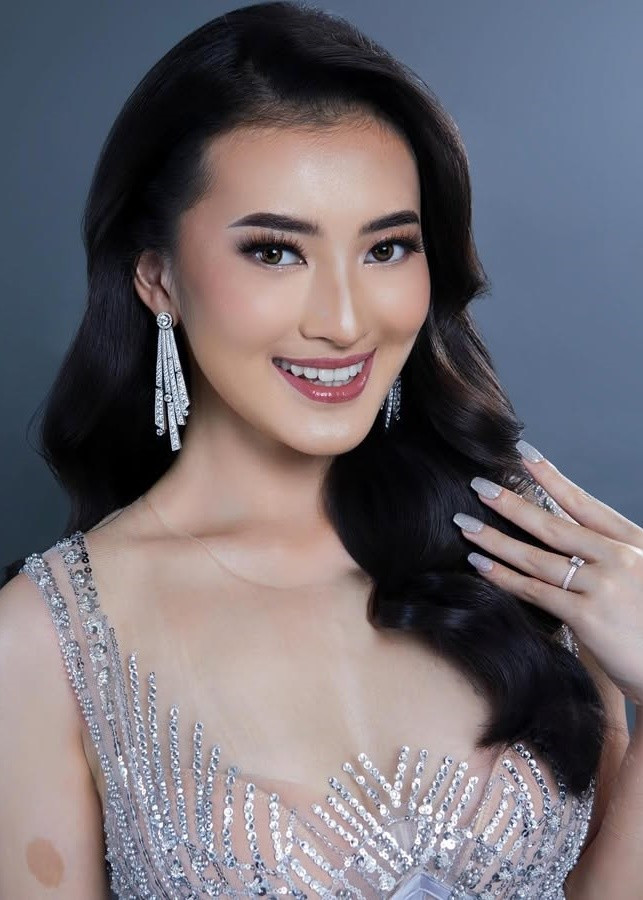 Monica đăng quang Miss World Indonesia 2024. Ảnh: Instagram Monica.