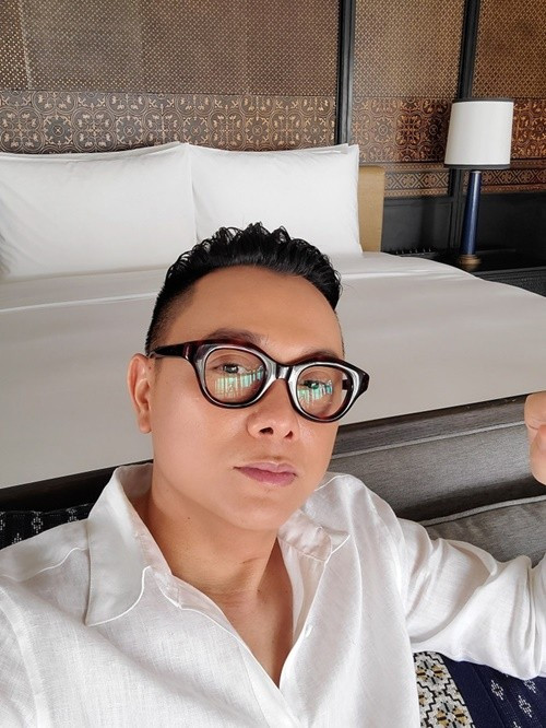 Sau thông tin nhà thiết kế Công Trí bị bắt vì ma túy, nhiều khán giả cho rằng anh đánh mất sự nghiệp thiết kế thời trang. Ảnh: Saostar.