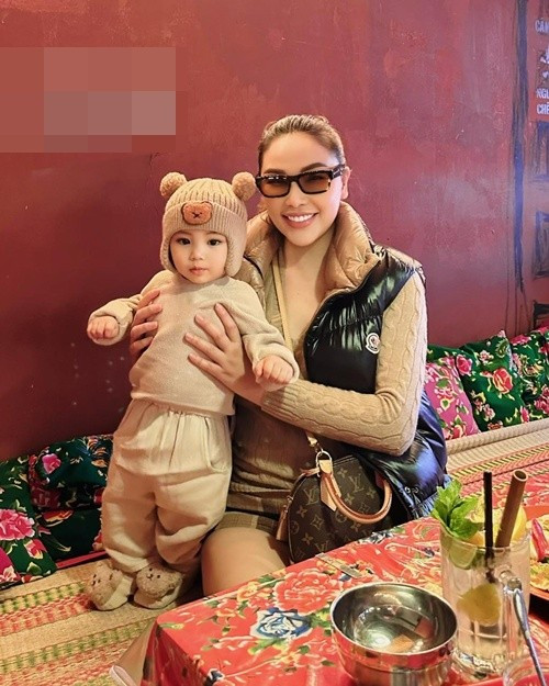 Con trai của Quỳnh Thư kháu khỉnh, đáng yêu. Ảnh: FB Quỳnh Thư.