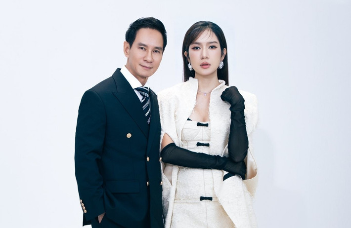 Lý Hải- Minh Hà cũng chung tay hỗ trợ bà con vùng lũ khắc phục hậu quả sau bão. Cặp đôi ủng hộ 300 triệu đồng. Ảnh: FB Minh Hà.