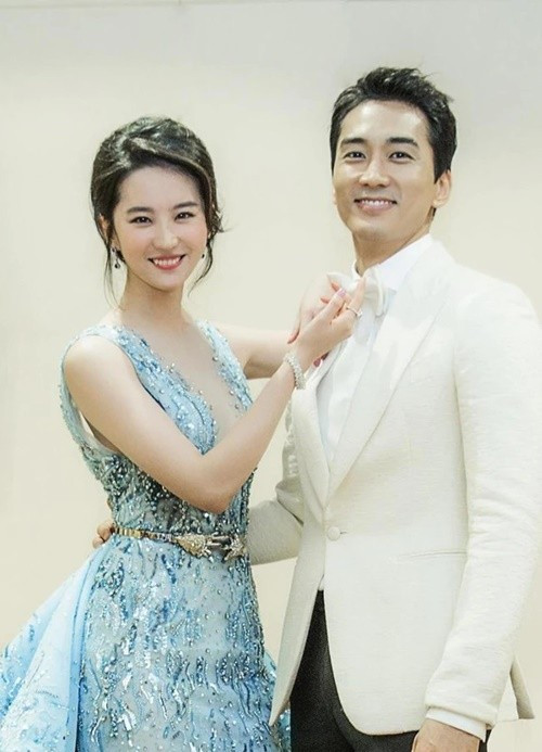 Lưu Diệc Phi hiện tại độc thân. Trước đây, cô hẹn hò tài tử người Hàn Quốc Song Seung Heon. Ảnh: Sina.