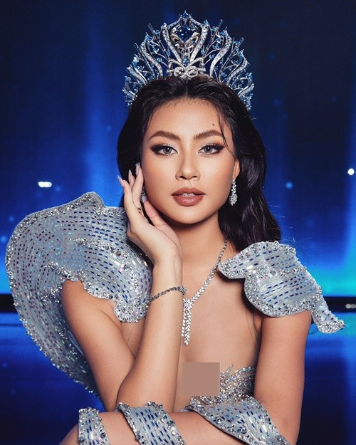 Ít ngày trước khi hết nhiệm kỳ, Xuân Hạnh viết tâm thư gửi người hâm mộ. Nàng hậu cho biết, cô gọi fan là những người bạn. Ảnh: FB Xuân Hạnh.