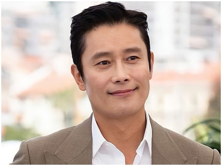 Theo Arttimes, ngoài diễn xuất, Lee Byung Hun còn là chủ của công ty BH Entertainment. Nam diễn viên còn kinh doanh thời trang, bất động sản. Ảnh: Arttimes.