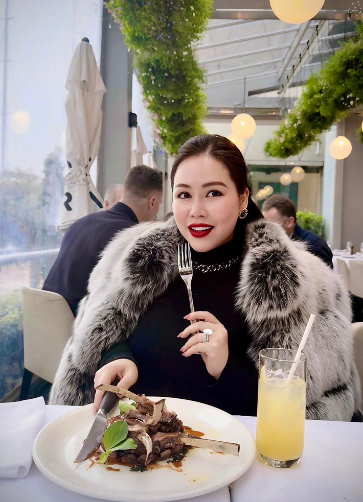 Tháng 1/2024, diễn viên Trương Phương chia tay doanh nhân người New Zealand Nick Mansor sau 2 năm đăng ký kết hôn. Ảnh: FB Trương Phương.