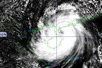 Bão số 11 Matmo mạnh lên, cảnh báo mưa lớn trên diện rộng