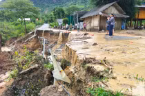 Nghệ An khắc phục 10 tuyến quốc lộ và đường tỉnh bị hư hỏng do mưa lũ