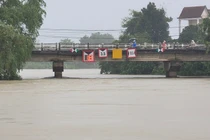 Gần 67.000 hộ dân ở Đà Nẵng bị ngập do mưa lớn, nhiều phường xã bị cô lập