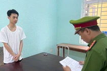 Bắt đối tượng giả mạo tiệm cầm đồ rồi "cuỗm" luôn xe máy của khách hàng