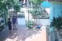 Thầy giáo đến tận nhà tát học sinh bị cho tạm nghỉ công tác chuyên môn