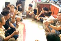 Triệt phá sới bạc kiên cố như 'boong ke' ở Nghệ An, bắt hàng chục đối tượng 