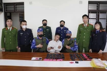 Đối tượng 'cõng' 15.000 viên ma túy tổng hợp cùng vũ khí nóng 'sa lưới'