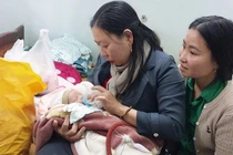  Bé trai sơ sinh ở Đà Nẵng bị bỏ rơi kèm lá thư nhờ nuôi giúp