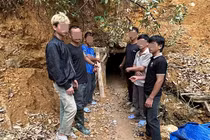  Bắt quả tang 7 đối tượng tổ chức khai thác vàng trái phép ở Đà Nẵng