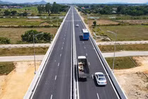 Không lưu thông trên cao tốc trong thời gian bão số 10 Bualoi đổ bộ đất liền