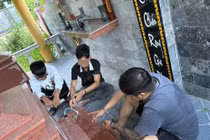 Bắt quả tang 3 đối tượng rủ nhau vào nghĩa trang ở Đà Nẵng chơi ma túy