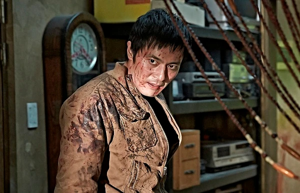 Sát thủ Jang Dong Gun bị con mồi xinh đẹp “hạ gục“