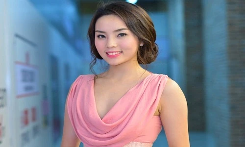 HH Kỳ Duyên chúc mừng “Đập cánh giữa không trung” ra mắt