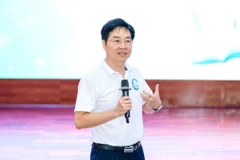 GS.TS.BS Trần Diệp Tuấn, từ 'căn cứ R' đến hành trình ứng cử Quốc hội