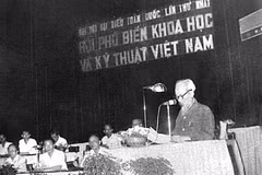 Chuyện chưa kể về cuộc gặp lịch sử Bác Hồ với trí thức và sự ra đời ngày KHCN