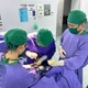 Lấy lưỡi kéo nhọn xuyên não nữ bệnh nhân
