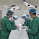 Giành lại sự sống cho người đàn ông bị xe tải cán ngang bụng