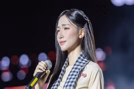 Hòa Minzy đóng góp 100 triệu đồng cho bà con Cao Bằng