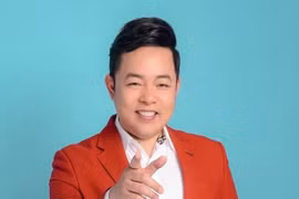 Cuộc sống phía sau ánh hào quang của Quang Lê gây chú ý