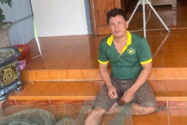 Quyết định sinh tử của người đàn ông khi 30 du khách kêu cứu