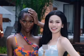 Hà Tâm Như và tân Hoa hậu Chuyển giới Quốc tế 2025 đọ vẻ gợi cảm với bikini