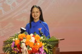 Biết gì về nữ sinh Bùi Hà Vy có bài phát biểu lên 'hot search'?