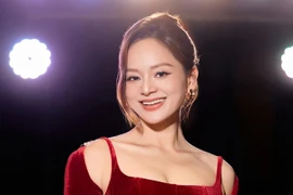 Lan Phương thu nhập 7 tỷ mỗi năm, sự nghiệp thế nào?