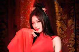 Thực hư chuyện Suni Hạ Linh hát hội chợ ở Trung Quốc