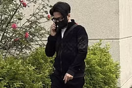 Ca sĩ Vũ Ngọc Hà hầu tòa trong vụ đường dây đánh bạc 