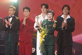 Phim Mưa đỏ giành giải Bông Sen Vàng ở Liên hoan phim Việt Nam