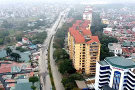 Hà Nội yêu cầu di dời phương tiện ra khỏi bãi xe đường vành đai 2,5