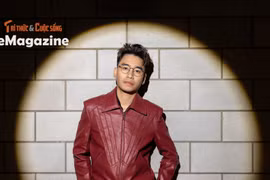 [e-Magazine] Trần Kim Hải: ‘Khó quên khoảnh khắc nhập vai Long Cò trong Tài’