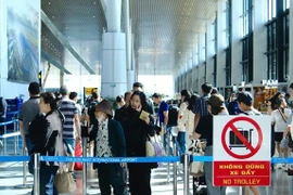 Hơn 800 chuyến bay đến/đi từ Tân Sơn Nhất ngày cuối nghỉ Tết Dương lịch