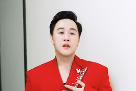 Trung Quân Idol vướng không ít ồn ào, từng được mệnh danh 'thánh mưa'