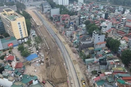 Hà Nội: Công nhân làm việc xuyên Tết trên công trường Vành đai 1