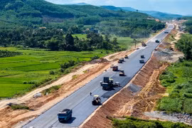 Hơn 3.100 người chia 50 mũi quyết hoàn thành cao tốc 20 nghìn tỷ đồng