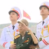 AHLLVT La Văn Cầu, cuộc đời bất tử của vị Đại tá chào điều lệnh bằng tay trái