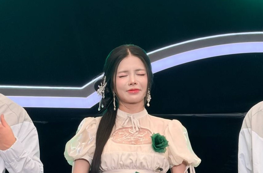 Nhan sắc và vóc dáng quyến rũ của nữ MC nhanh chóng trở thành tâm điểm bàn luận trên mạng xã hội.