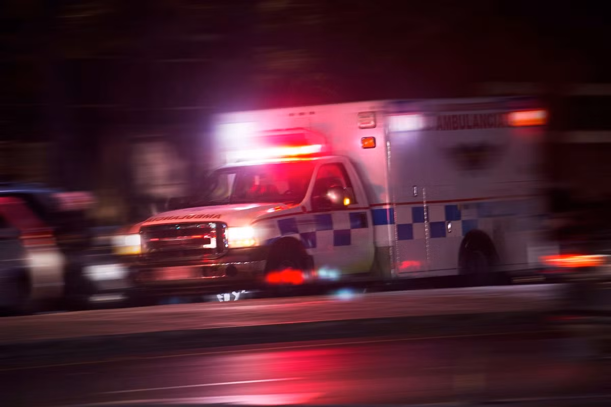 Hệ thống 911 nhanh chóng lan rộng khắp Hoa Kỳ, đi kèm là các trung tâm tiếp nhận, bản đồ định vị và đào tạo nhân viên điều phối chuyên biệt.