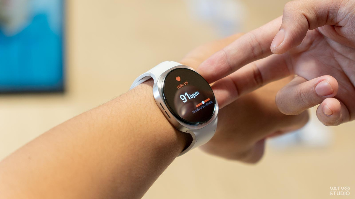 Samsung khẳng định Galaxy Watch8 cùng hệ sinh thái Samsung Health sẽ định hình chuẩn mực mới cho chăm sóc sức khỏe cá nhân.(Ảnh: Vật Vờ Studio)
