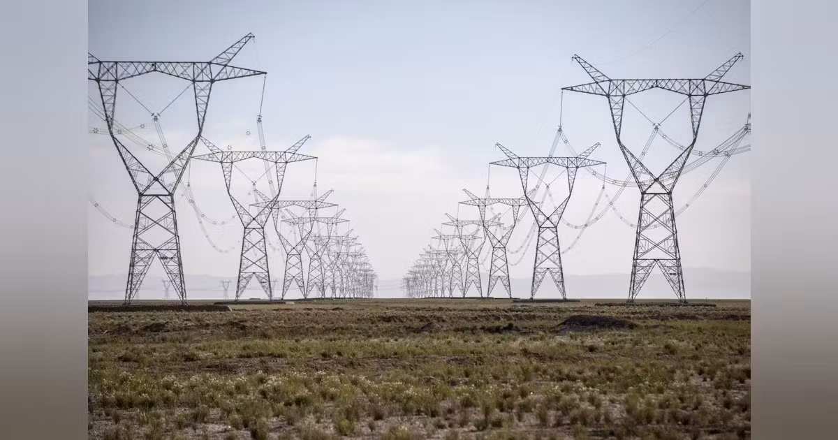 Đến nay, mạng lưới điện siêu cao áp đã phủ khắp toàn quốc, với tổng vốn đầu tư hơn 1,6 nghìn tỷ NDT.